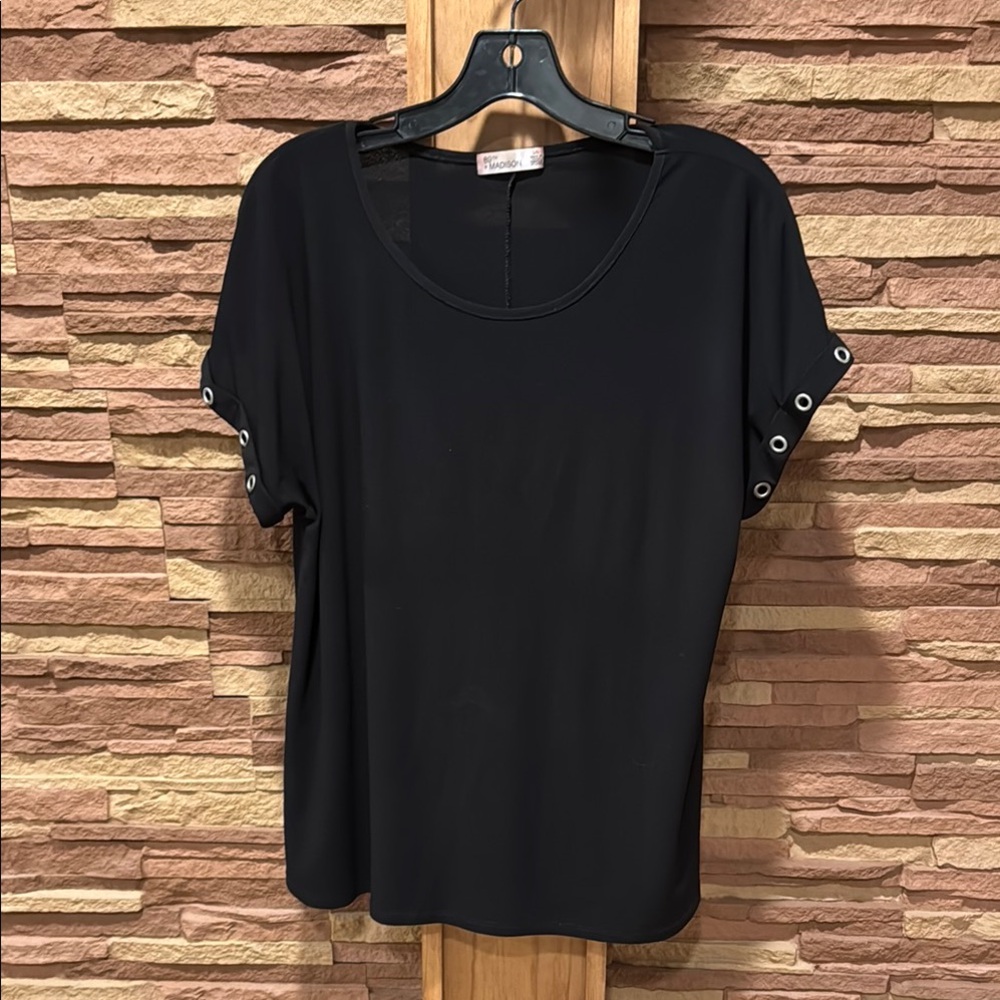 89th + Madison Black Short Sleeve Top